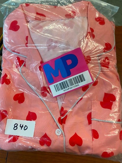 POSSIBLY PAJAMAS - UNSURE OF SIZE
