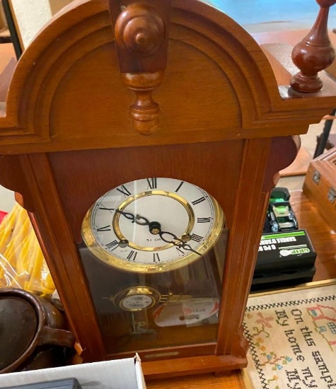 ANTIQUE WALL CLOCK