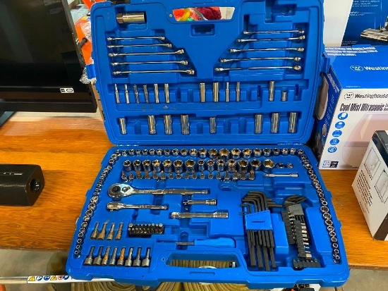 SOCKET KIT- MISSING A FEW SOCKETS AND 1 WRENCH