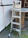 5 FT STEP LADDER