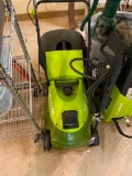 SUNJOE GRASS AND LEAF COLLECTOR