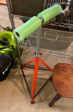 TELESCOPIC STAND