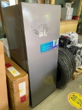 HISENSE CONVERTIBLE REFRIGERATOR / FREEZER
