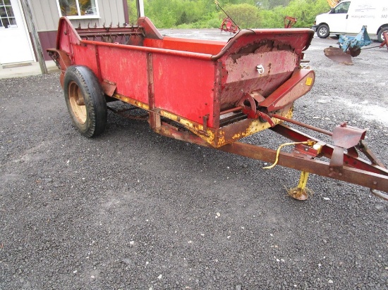 New Holland 222 Spreader