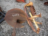 DANUSER POST HOLE DIGGER W/ 2 AUGERS