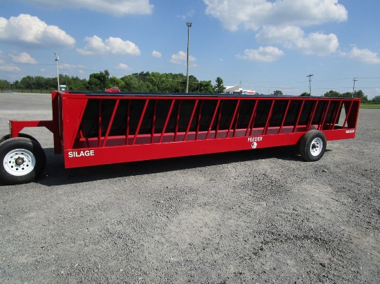IA 84R Silage Feeder Wagon
