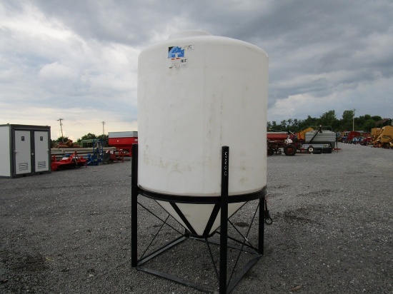 1000 Gal Vertical Tank & Stand