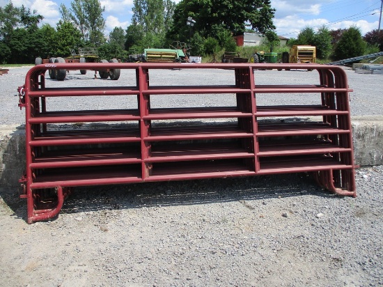 10) Corral Panels & Walk Through Gate