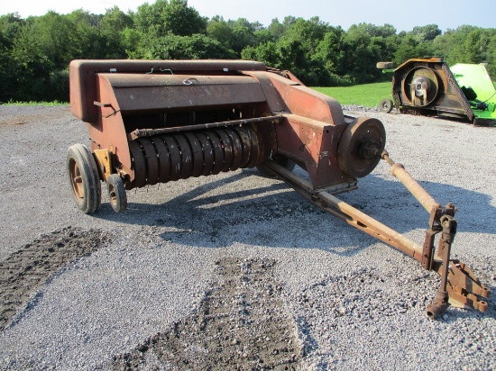 New Holland 68 Sq Baler