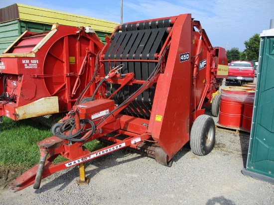MF 450 Round Baler