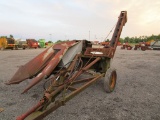 New Idea 323 Picker