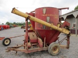 New Holland 352 Grinder Mixer