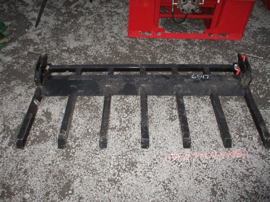 Bucket Mount Clamp on Manure Fork
