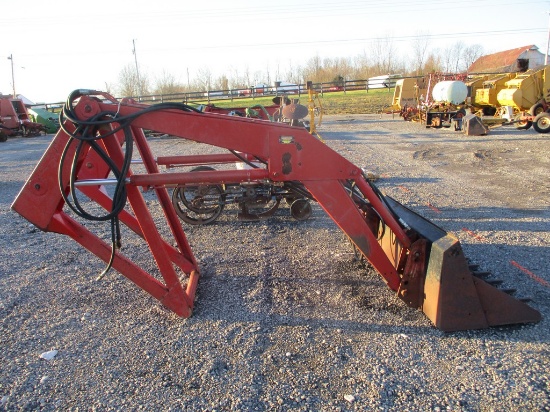 IH 2250 Loader