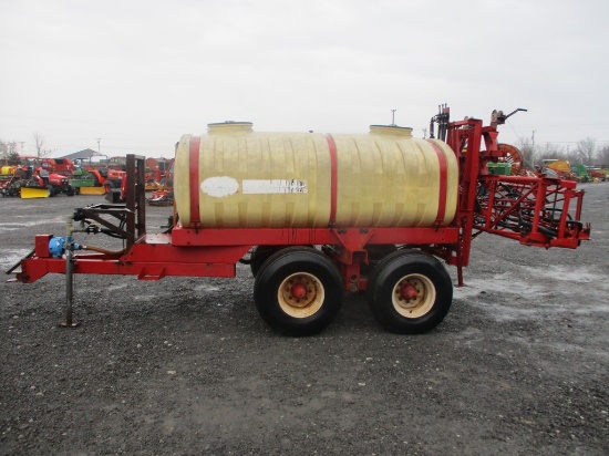 Vicon 800 Gal Sprayer
