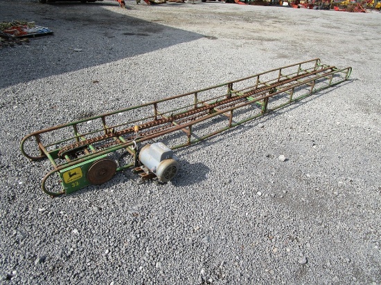 John Deere 33 Hay Elevator