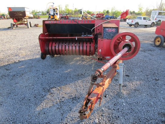 Massey Ferguson 124 Sq Baler