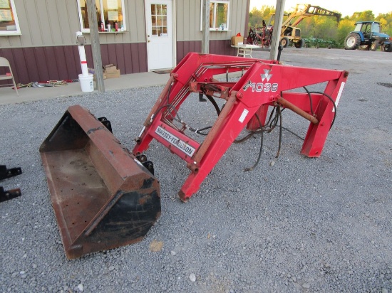 MF 1036 Loader