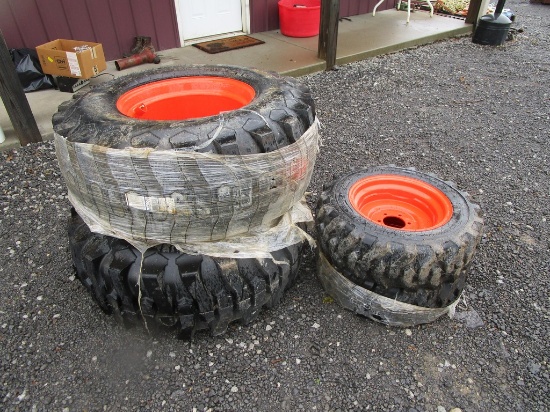 Set R4 Tires & Rims