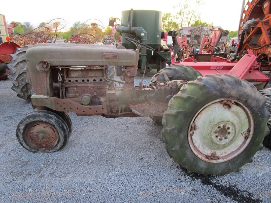 Ford 900 Salvage Tractor