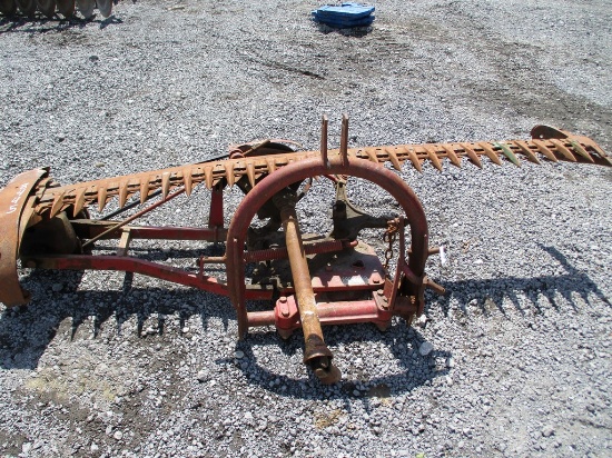 IH 100 Sickle Mower