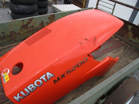 Kubota MX5200 Hood