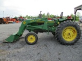 John Deere 2030 W/ Loader