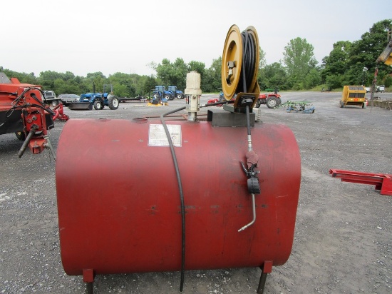 Oil Tank W/ Air Pump & Hose Reel