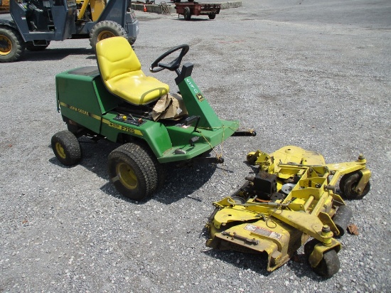 John Deere F725 Lawn Mower