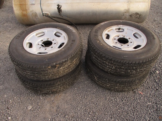 4) 245/75/R17 Chevy Tires & Rims