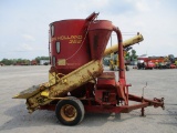 New Holland 352 Grinder Mixer