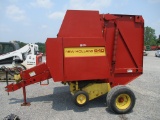 New Holland 640 Baler