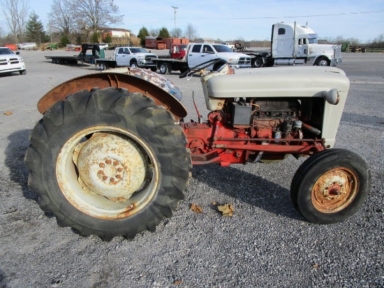 Ford 860 Tractor