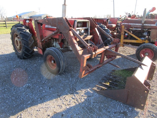 MF 275 w/loader