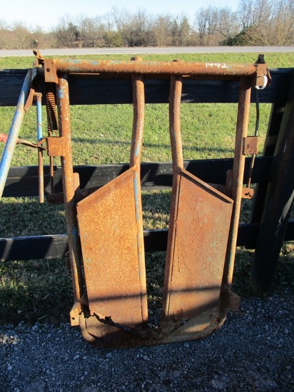 Livestock Head Gate