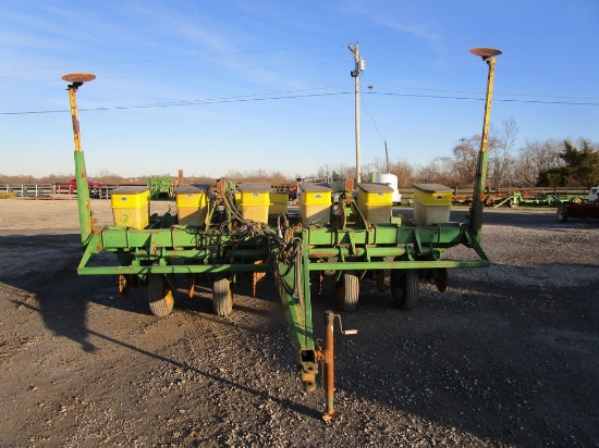 John Deere 7000 6-Row Planter w/5 Row Splitter