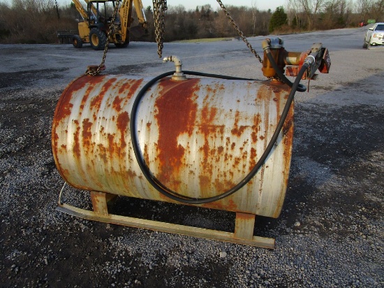 300 Gal Fuel Tank w/Pump