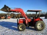 Massey Ferguson 563 w/ Loader