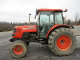 Kubota m8200 Utilty Speacial Tractor