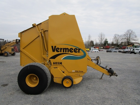 Vermeer 605M Round Baler