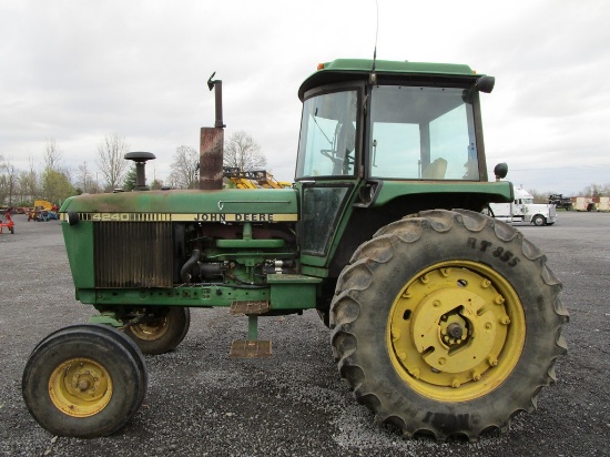 John Deere 4240 Tractor