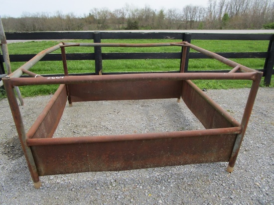 Bale Feeder W/ Bottom Panel