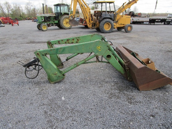 John Deere 145 Loader