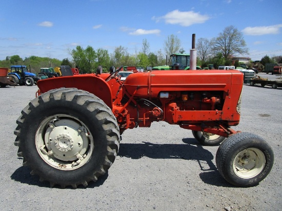 AC D-17  Series 4 Gas Tractor