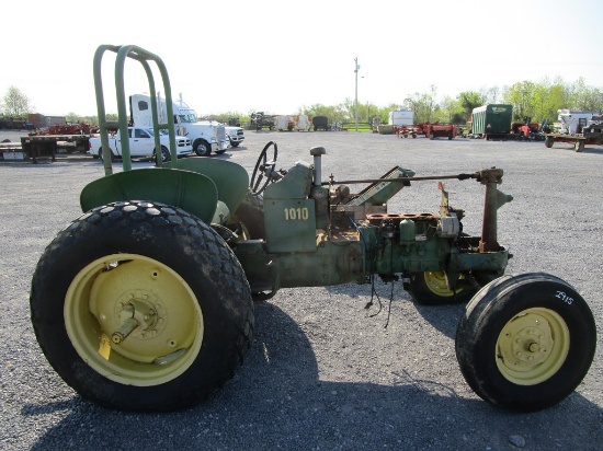 John  Deere 1010