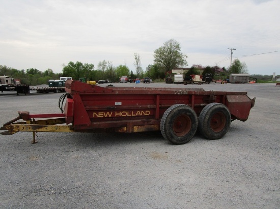 New Holland 791 Tandem Axel Spreader