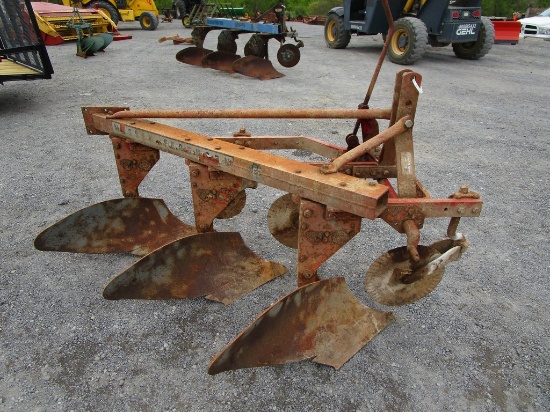 Massey Ferguson 3X Plow #82