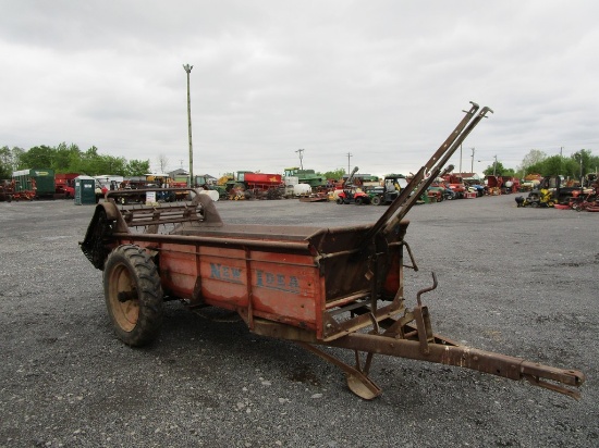 New Idea #17 Ground Drive Spreader