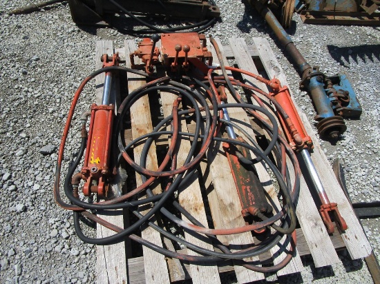 Pallet of Hyd. Cylinder and Valve