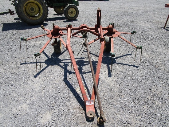 M&W HT210 Tedder